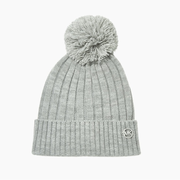 NWOT MICHAEL Michael Kors Gray Knit Pom-Pom Hat - Picture 1 of 4